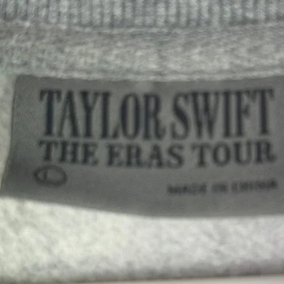 Taylor Swift The Eras Tour Graphic Crewneck Sweatshirt Gray Large - Picture 3 of 4